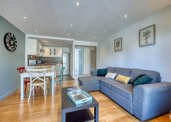 Le Marianne - Gem - Gare - Garage Apartment *