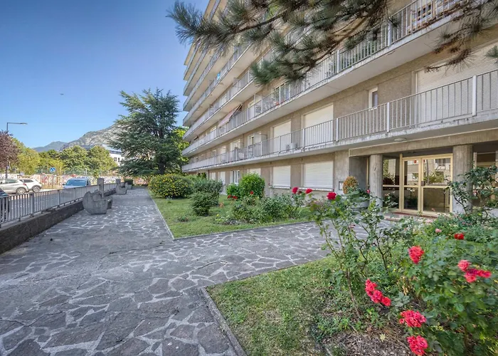 Le Marianne - Gem - Gare - Garage Apartment *